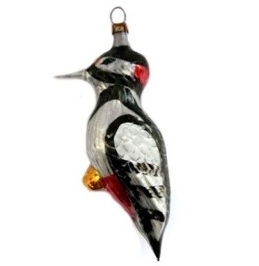 Hakkespetten har håndmalte detaljer.