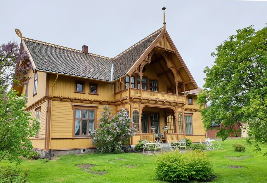 Flott autentisk sveitservilla