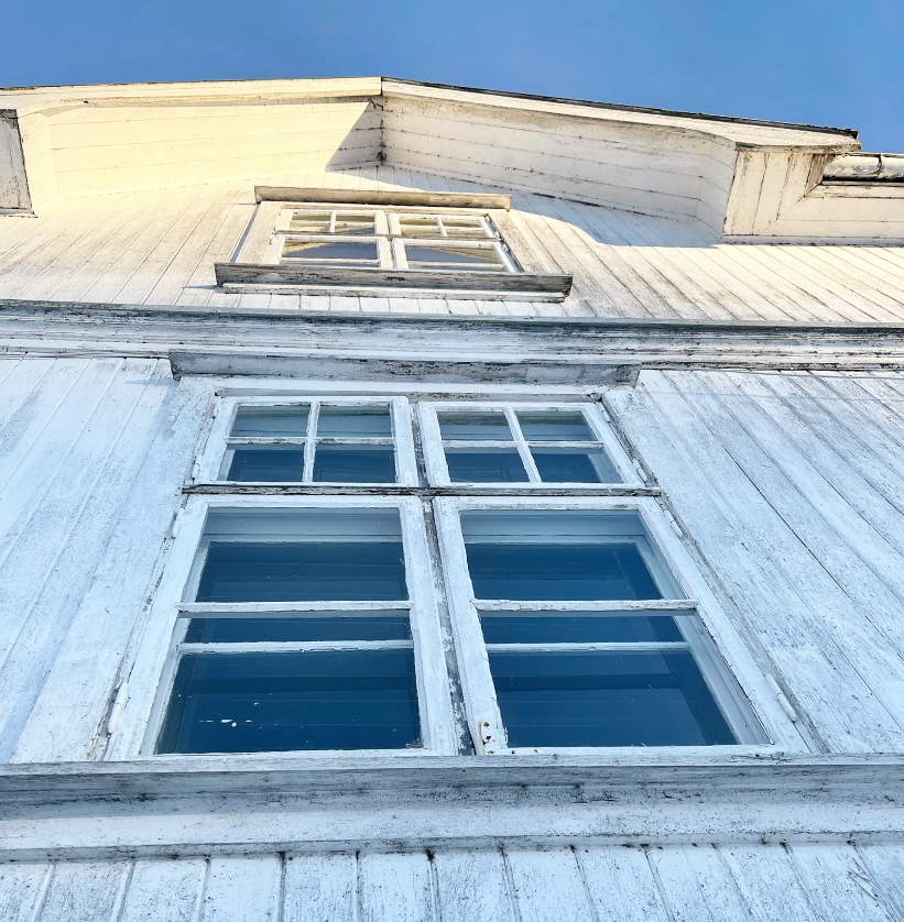 Gamle_vinduer_jugend_krysspost