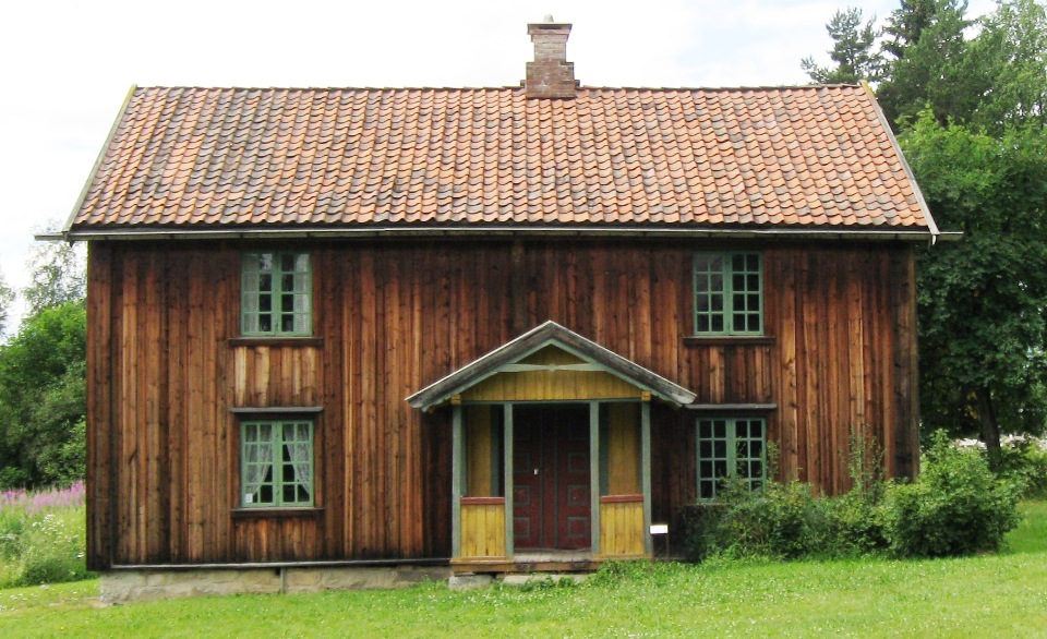 Bislag_inngangsparti_sveitserstil