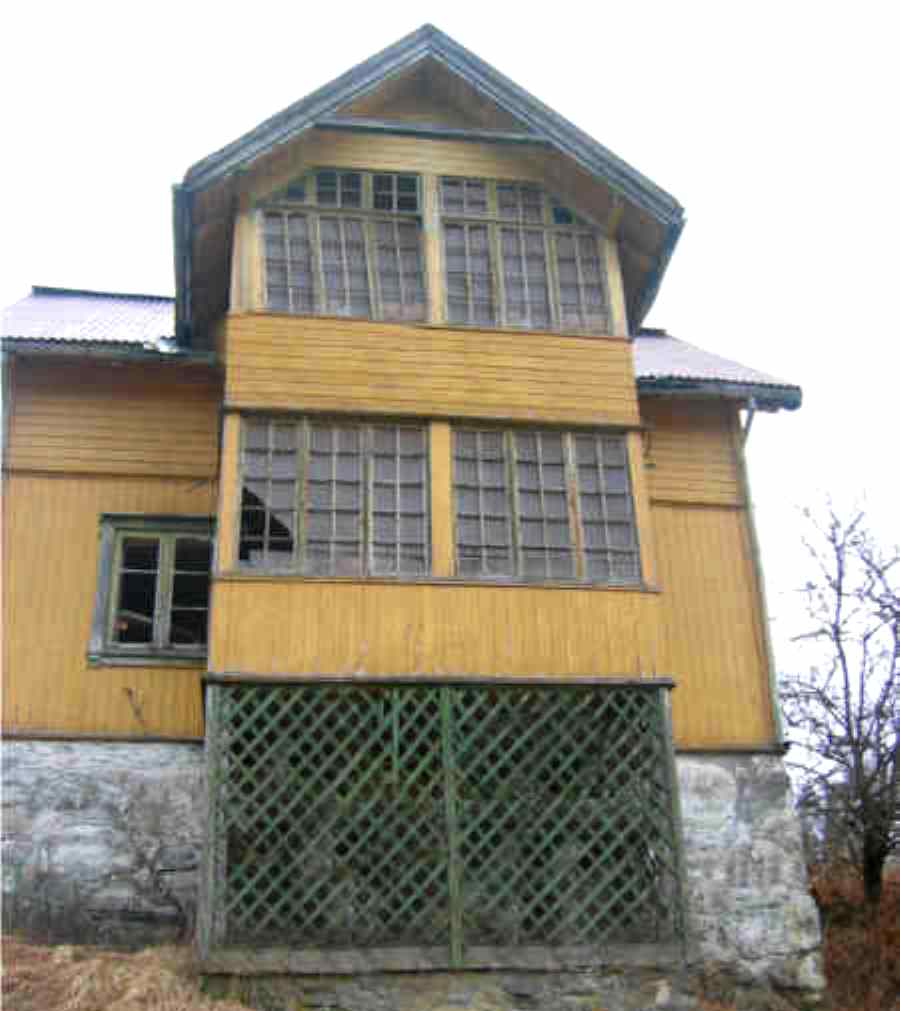 Glassveranda i sveitserstil 1800 tallet