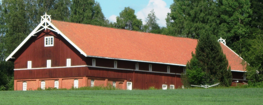 Låver i sveitserstil